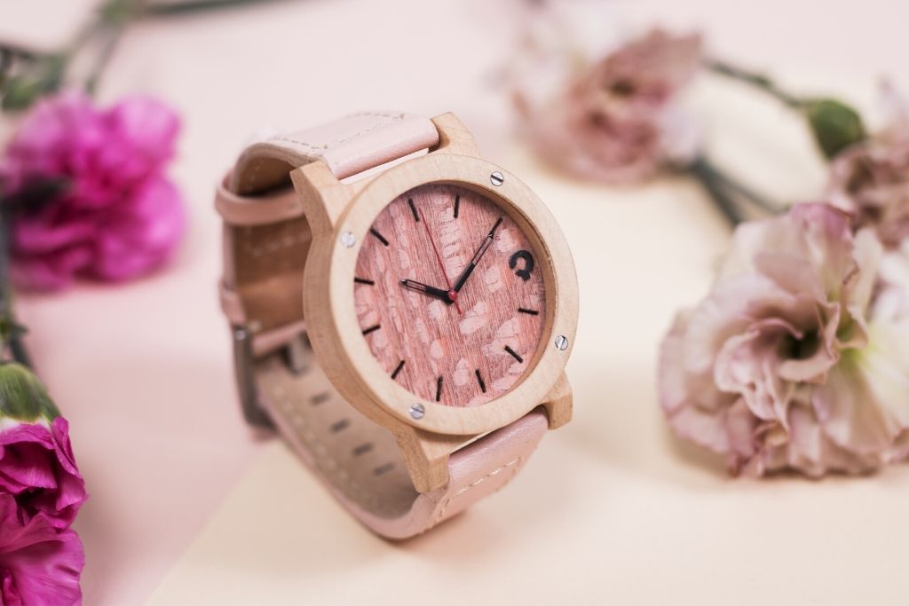 wooden watch flake rose