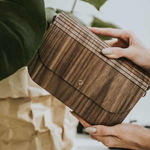 wooden handbag groove walnut